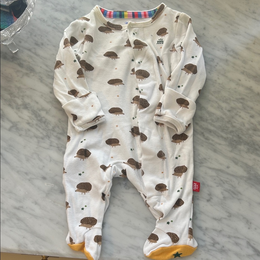 Magnetic Me Hedgehog Print Footie in White and Brown